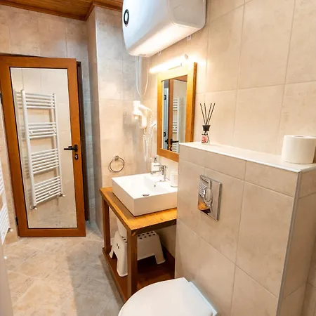 Apartamento House Ema 4